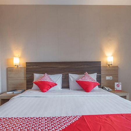 โอโย 1081 ออลสัน ซิตี้ โฮเต็ล มากัสซาร์ Hotel มากาซาร์ ภายนอก รูปภาพ