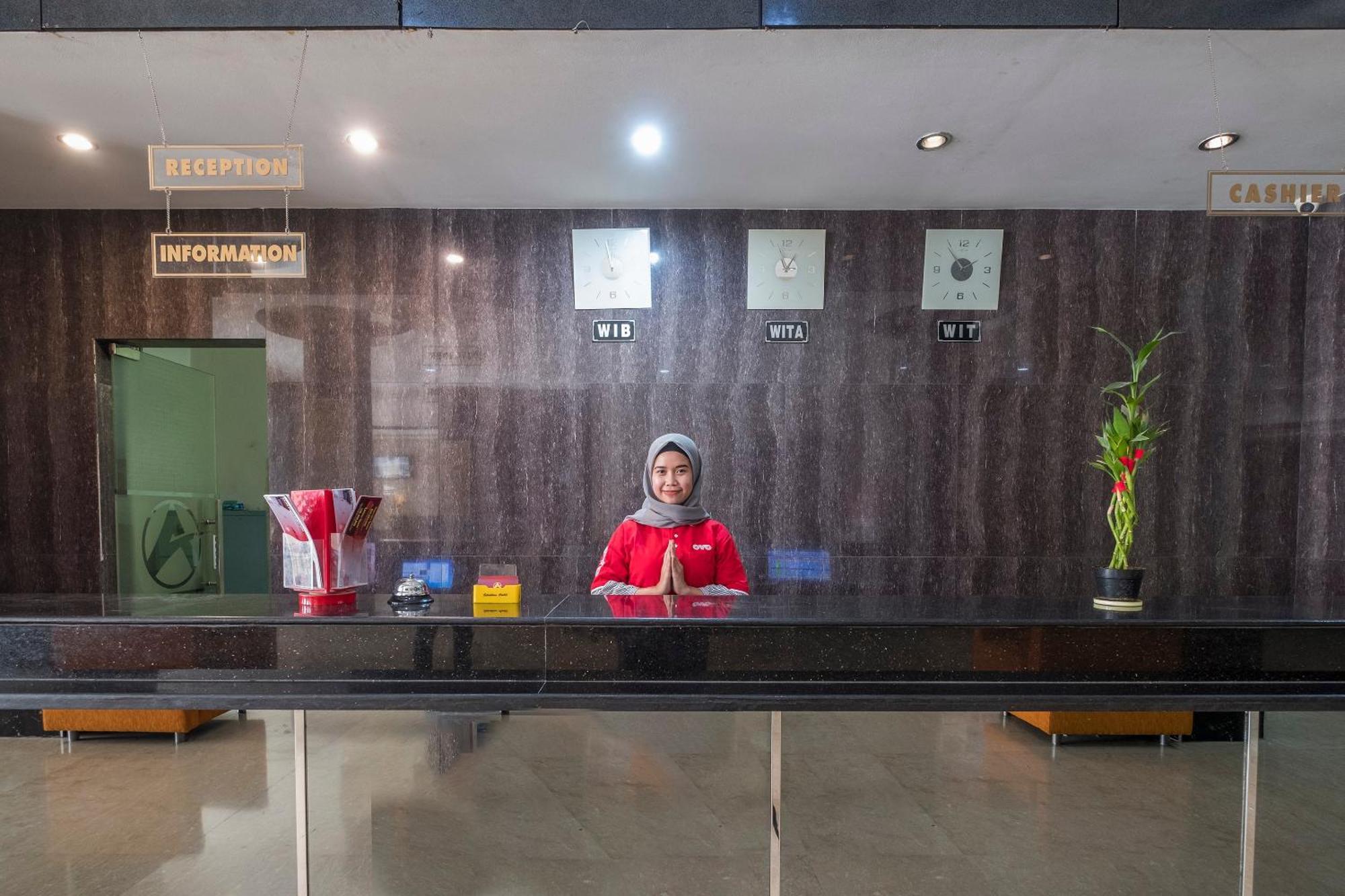 โอโย 1081 ออลสัน ซิตี้ โฮเต็ล มากัสซาร์ Hotel มากาซาร์ ภายนอก รูปภาพ