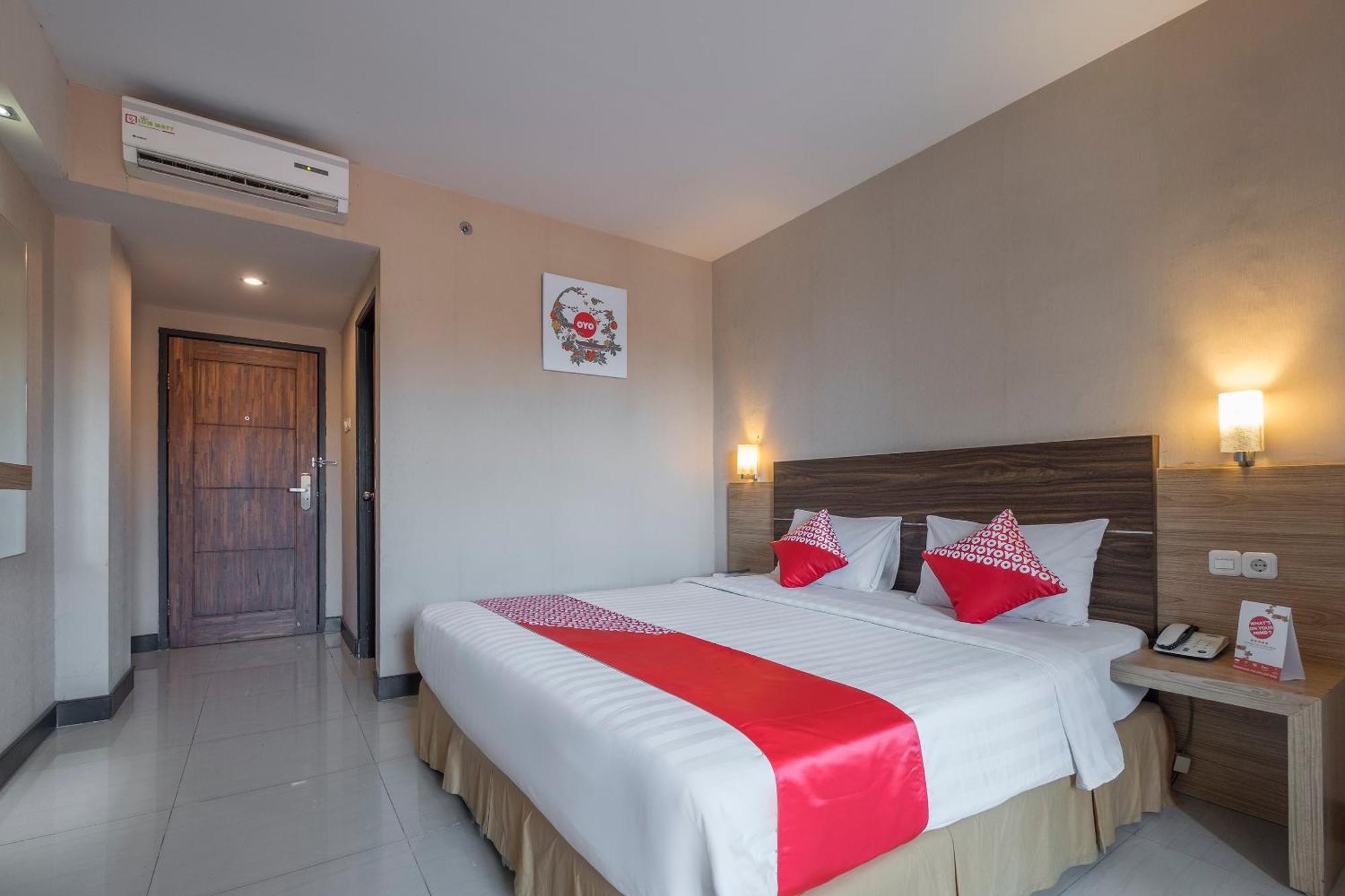 โอโย 1081 ออลสัน ซิตี้ โฮเต็ล มากัสซาร์ Hotel มากาซาร์ ภายนอก รูปภาพ