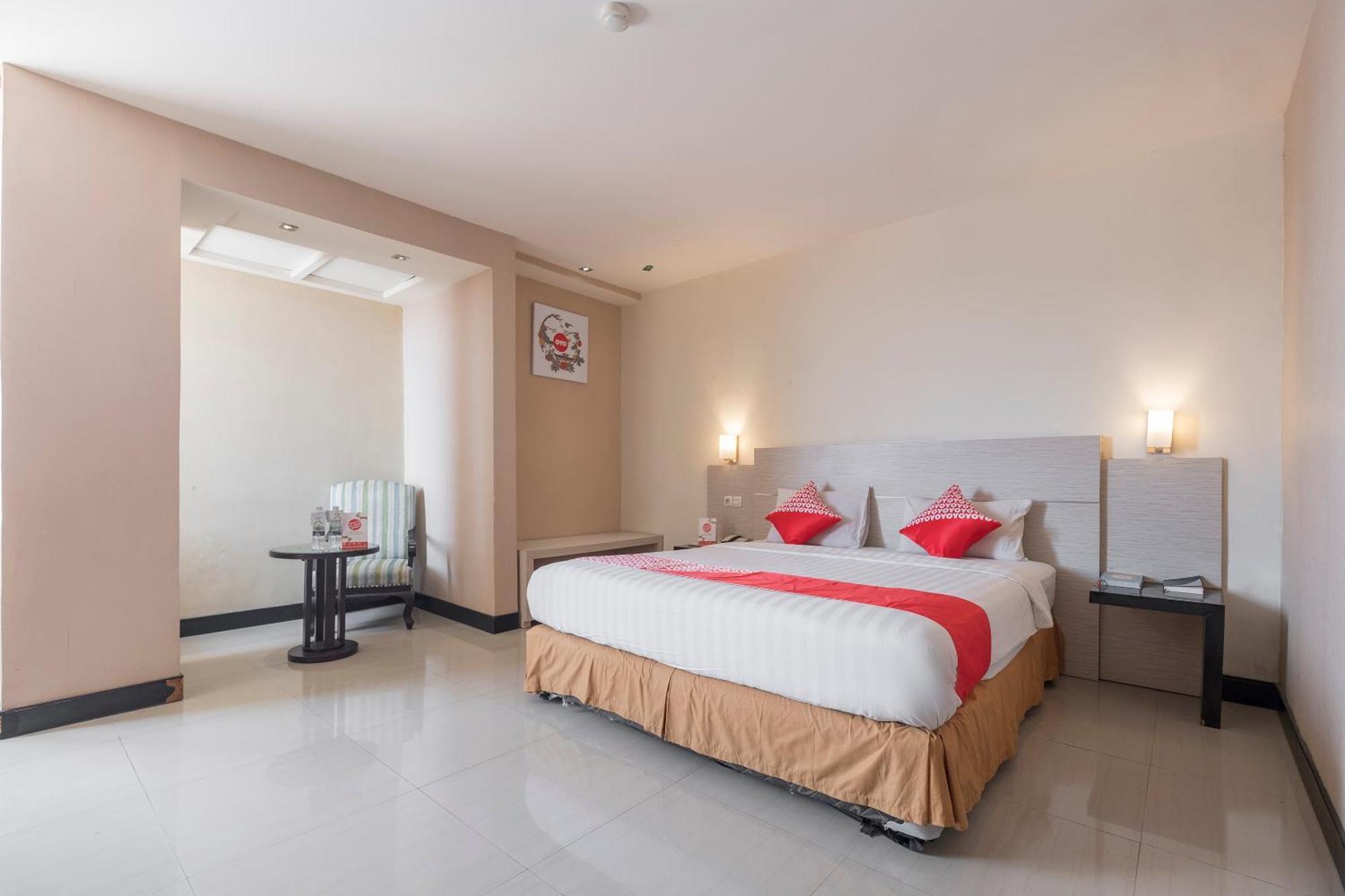 โอโย 1081 ออลสัน ซิตี้ โฮเต็ล มากัสซาร์ Hotel มากาซาร์ ภายนอก รูปภาพ