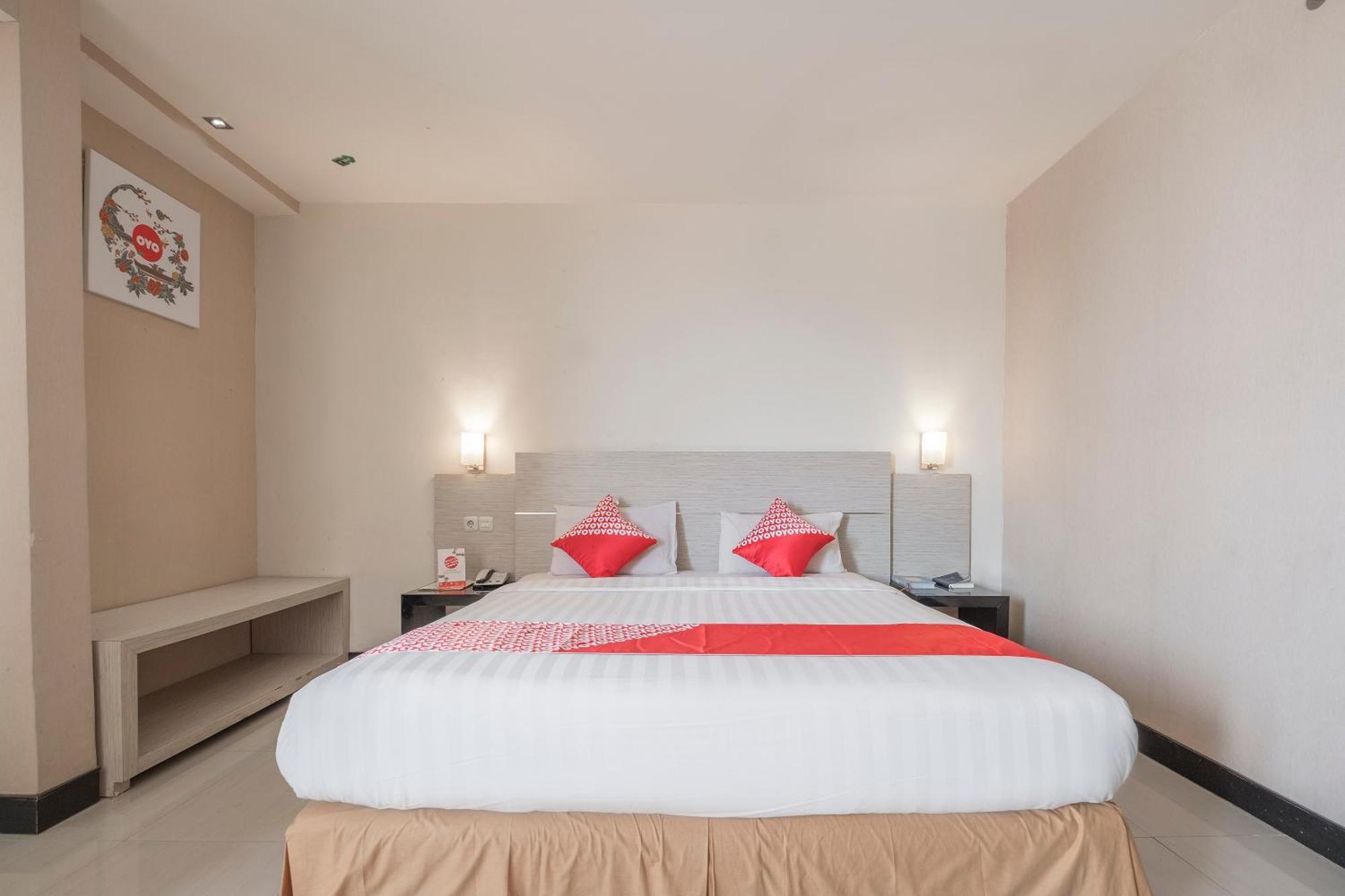โอโย 1081 ออลสัน ซิตี้ โฮเต็ล มากัสซาร์ Hotel มากาซาร์ ภายนอก รูปภาพ