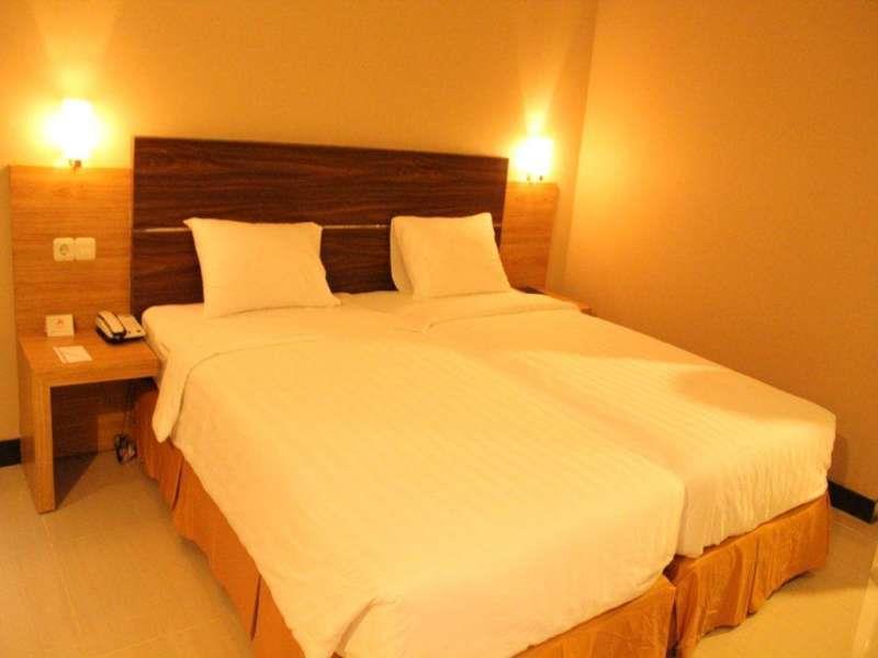 โอโย 1081 ออลสัน ซิตี้ โฮเต็ล มากัสซาร์ Hotel มากาซาร์ ภายนอก รูปภาพ